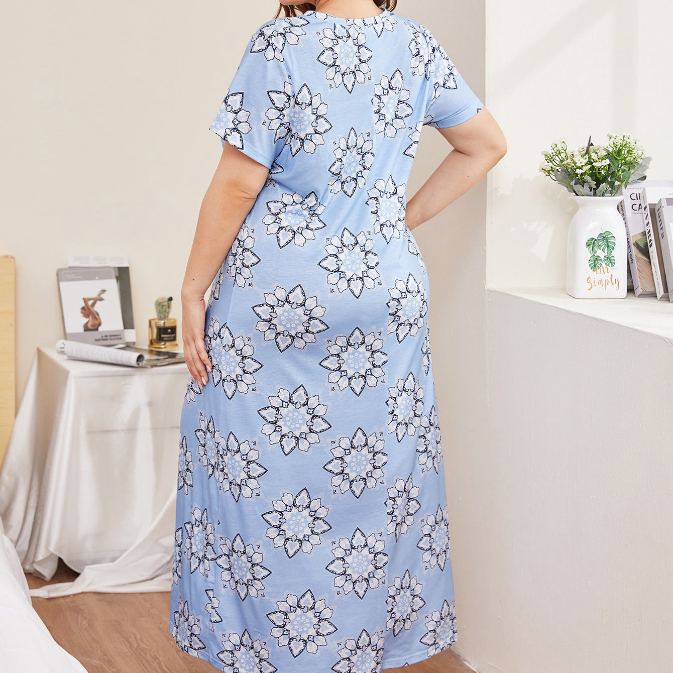 Women's Printed Lace V-neck Patchwork Short Sleeve And Long Pattern Home Nightdress