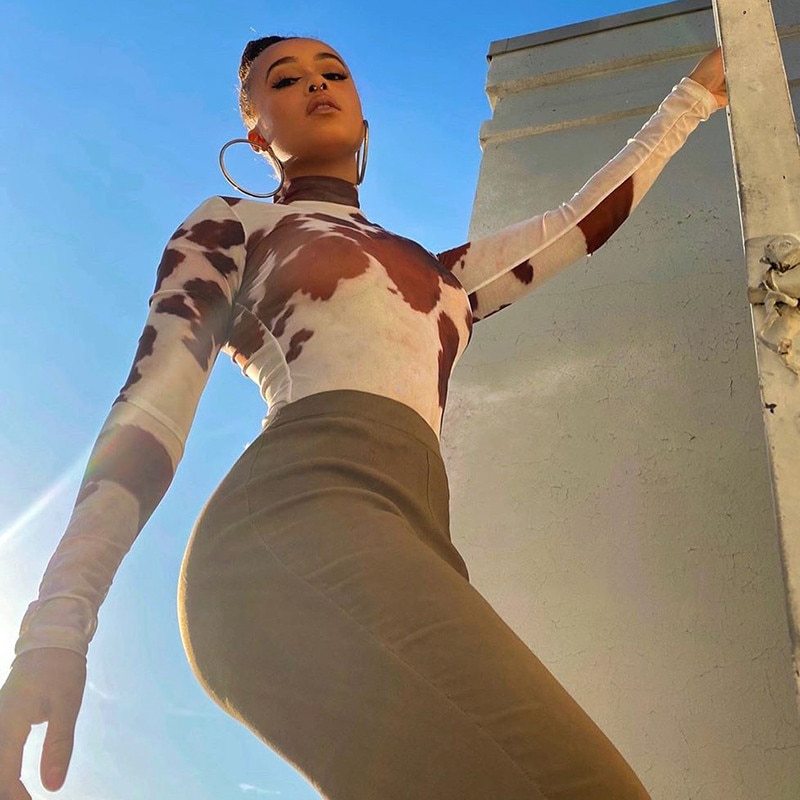 Milk Print Round Neck Long Sleeve Body Shaper