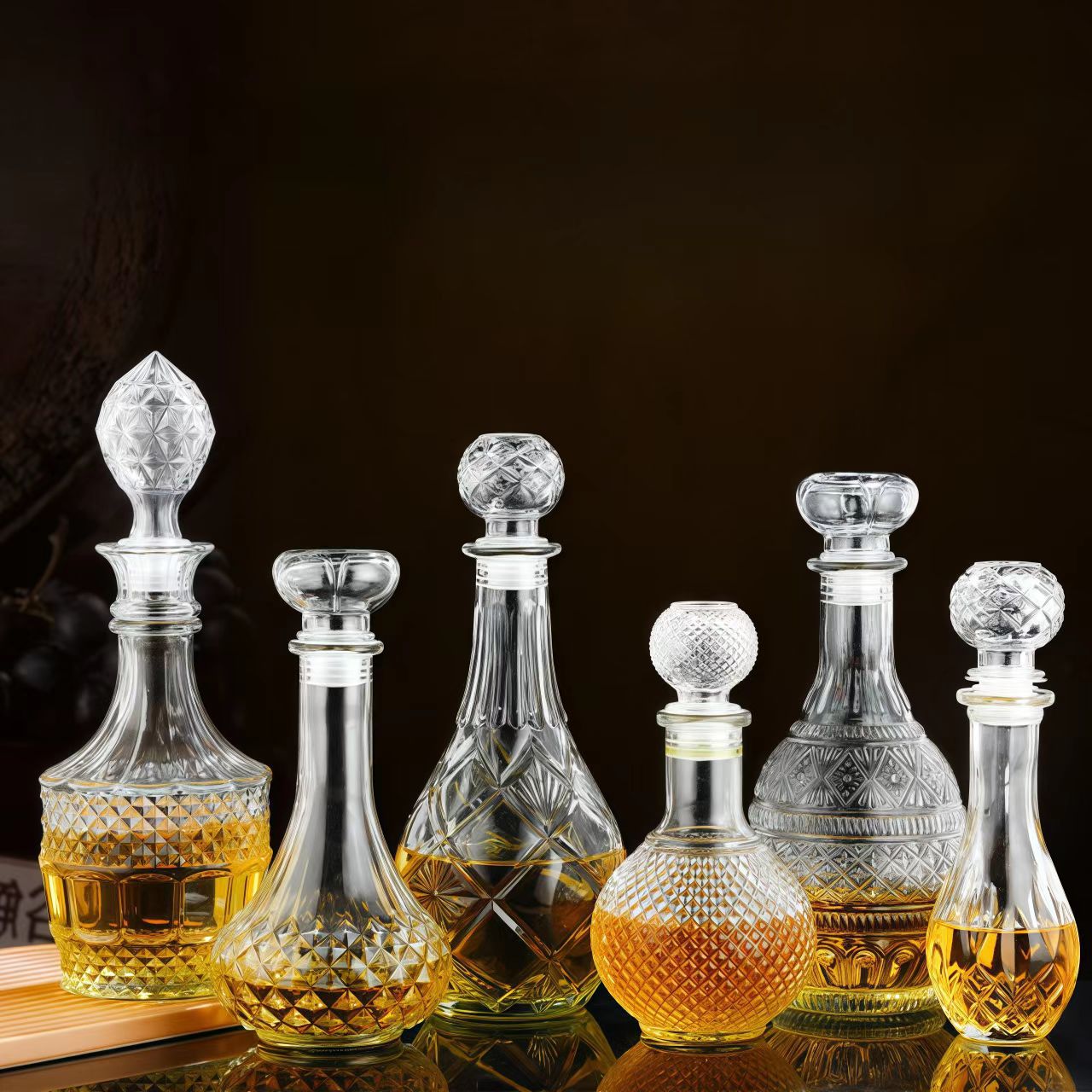 Glass Decoration Imported Wine Bottle Transparent Wine Bottle Dispenser