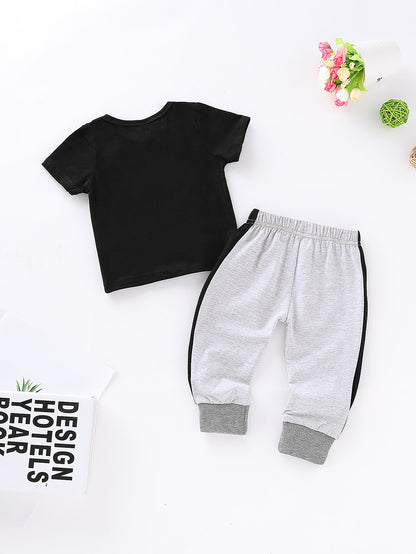 Children's Sports Suit With Short Sleeves and Trousers